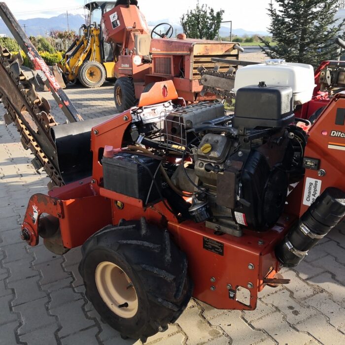 Ditch Witch RT12