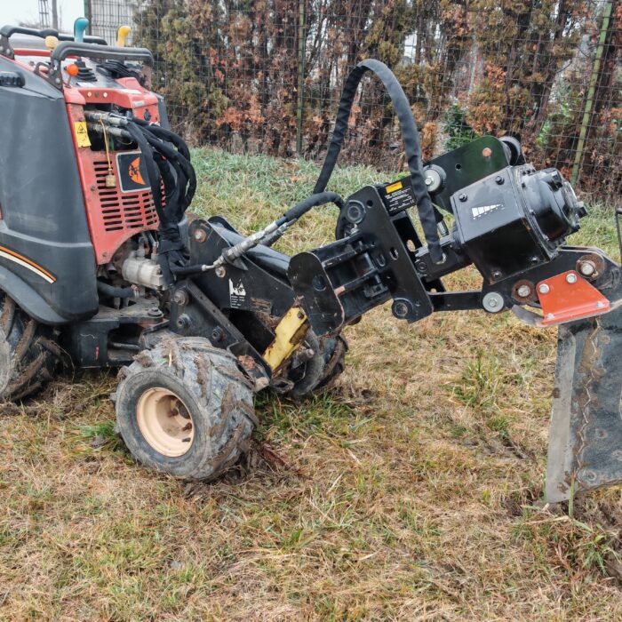 Ditch Witch R300 Zahn vibratory plow – plug vibrator