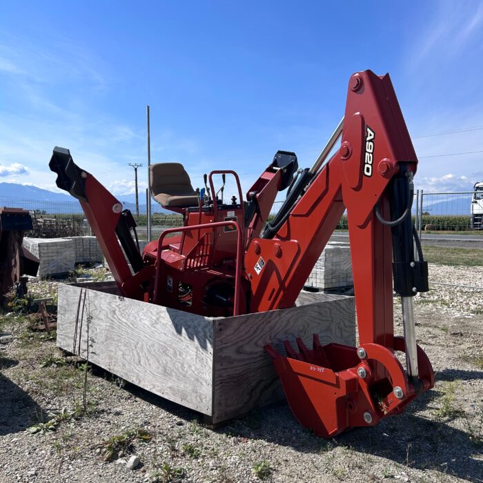 Atasament tip brat de excavare Ditch Witch A920